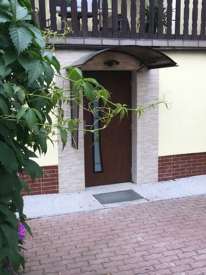 Ferienwohnung Apartament Wlodek Jelenia Góra Exterior foto